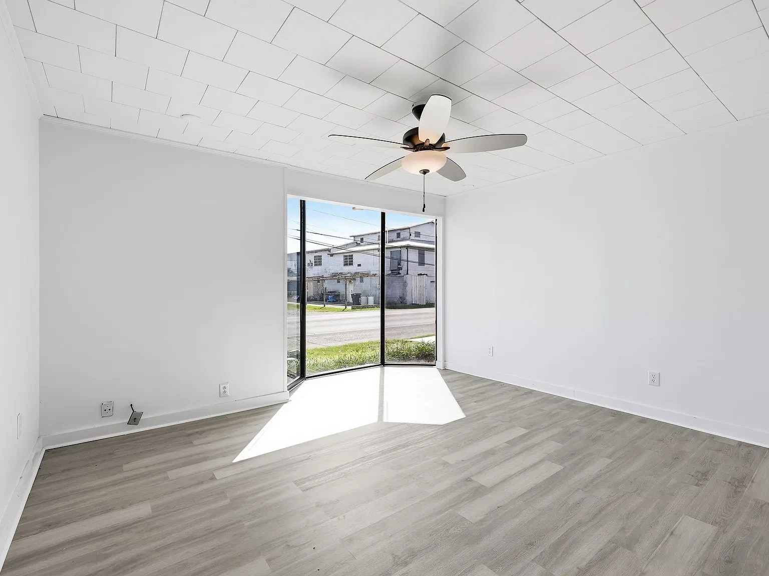 3 bed, 1925 sqft, $1,800 — Photo 4