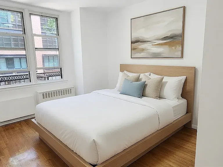 270 W 25th St #4A — Photo 5