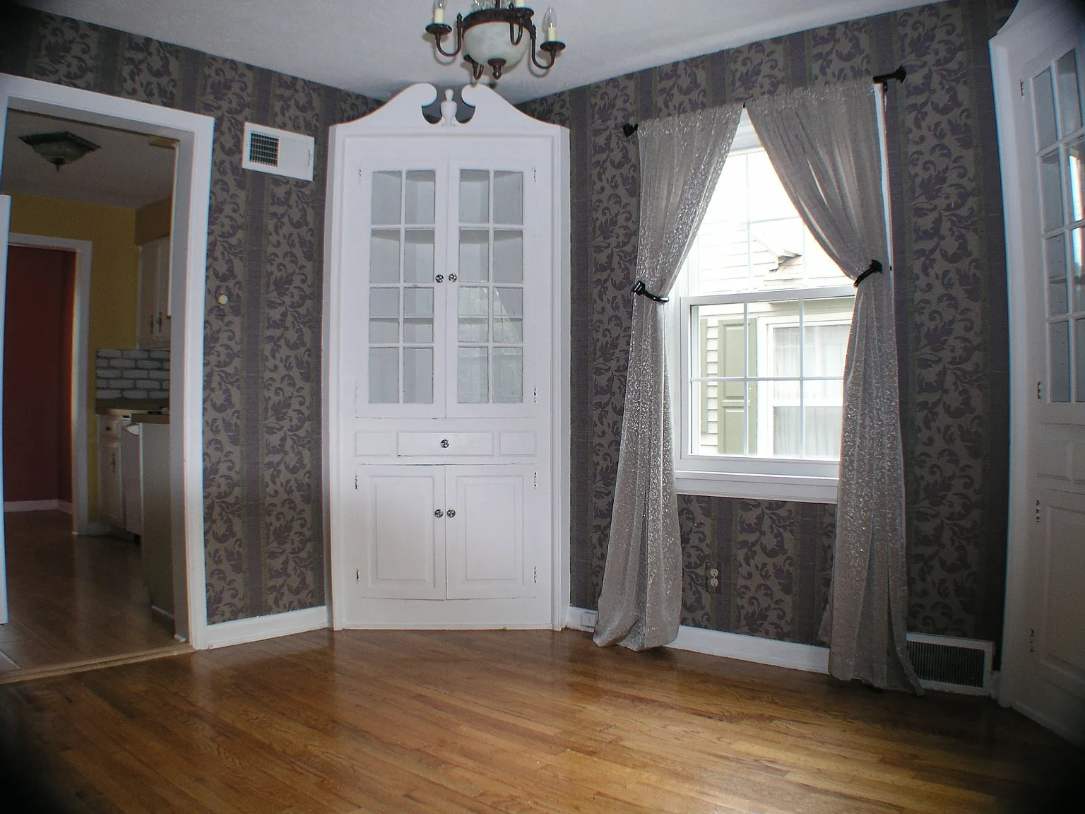 1317 Leeper Ave photo 1