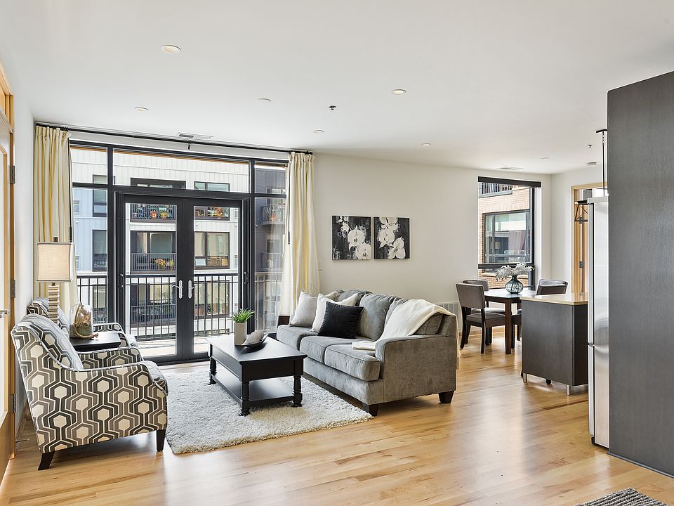 2nd image of 3116 W Lake St Unit 414