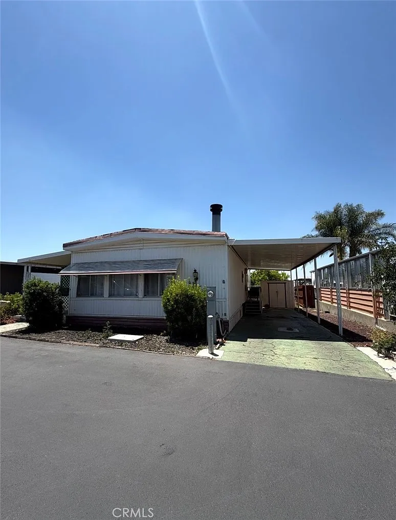 2 bed, 800 sqft, $1,500 — Photo 1