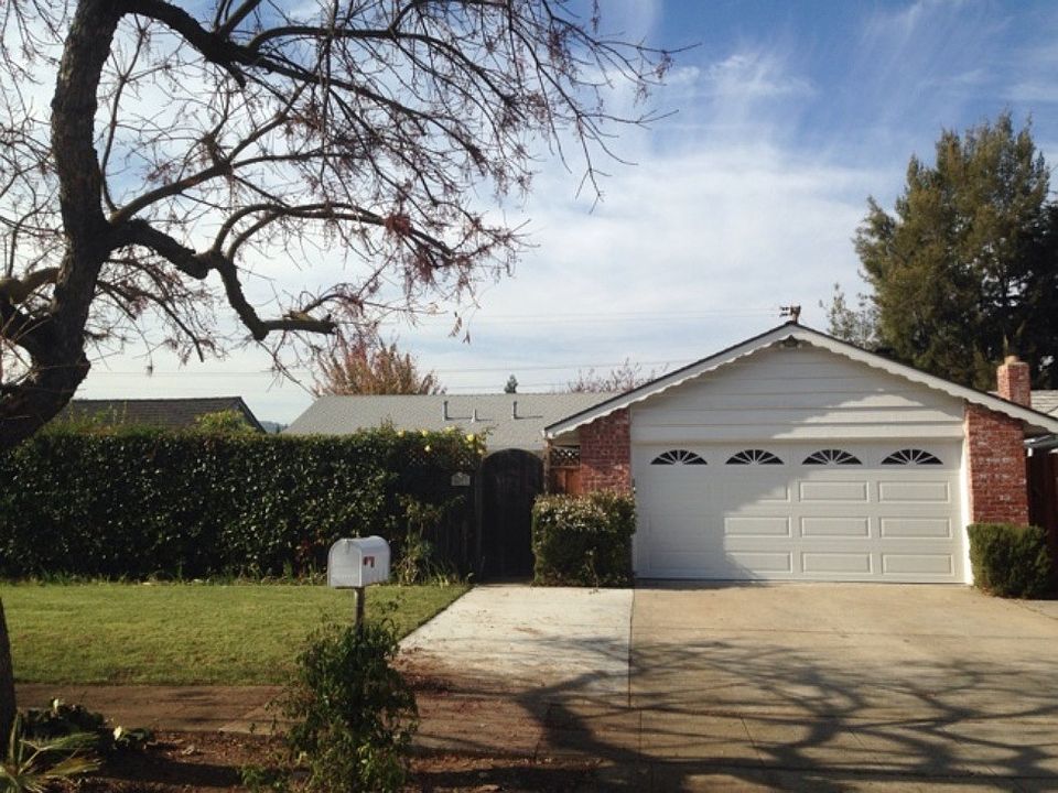 1st image of 5607 Begonia Dr