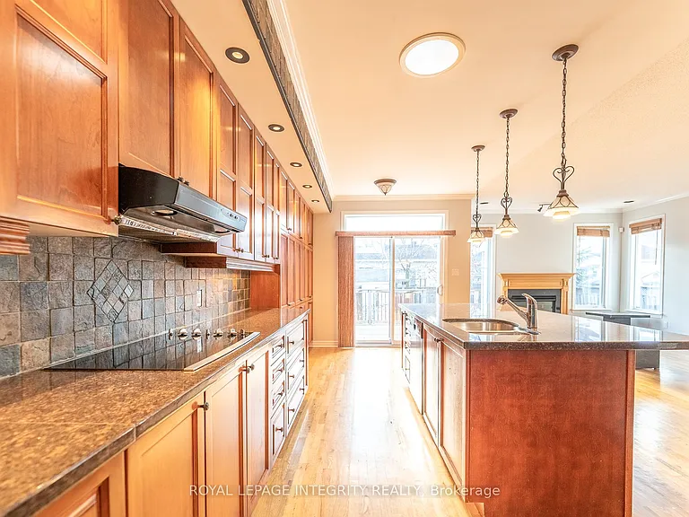 12 Maple Stand Way — Photo 11