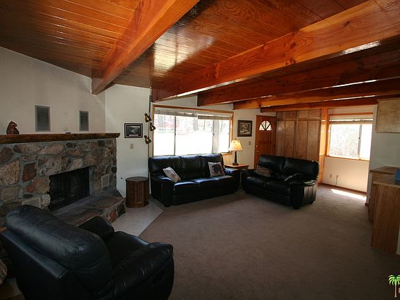 3rd image of 305 E Barker Blvd