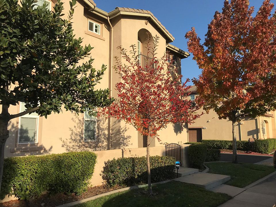 1st image of 188 Barnhill Dr
