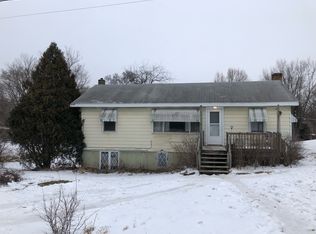 2318 Fairview Ave, Fox River Grove, IL 60021