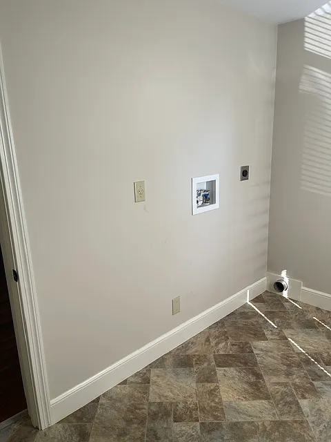 3 bed, 1600 sqft, $1,700 — Photo 4