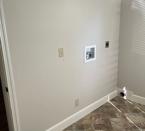 4th image of 518 Frederick St S