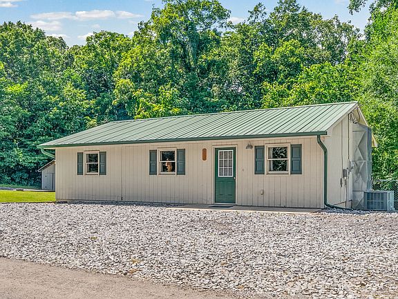 3rd image of 123 Morgan Loop