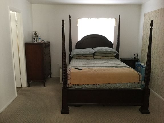 5th image of 1512 Bunker Hill Dr