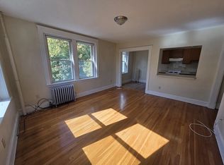 6 Agassiz St APT 6, Cambridge, MA 02140