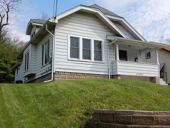 3rd image of 333 E 2nd St