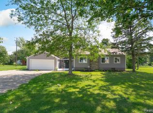 2138 E Reid Rd, Grand Blanc, MI 48439