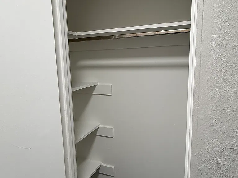 1121 N Ogden St #205 — Photo 12