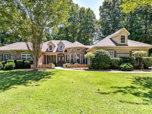 244 Catawba Crest Ln, Clover, SC 29710