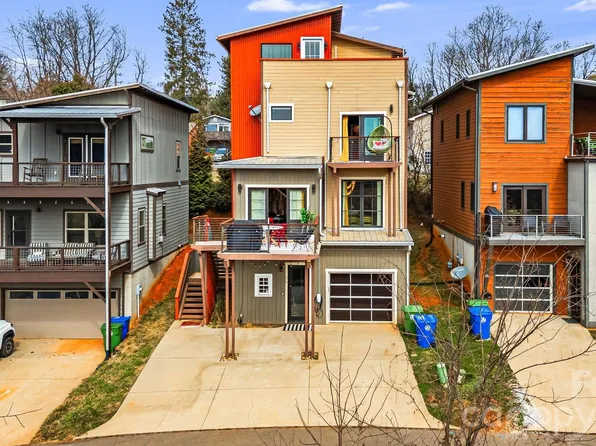 26 Upstream Way, Asheville, NC 28806