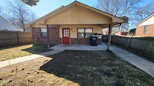 921 Callie Ave Photo 1