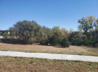 2630 Heartland Valley Rd, Manhattan, KS 66503