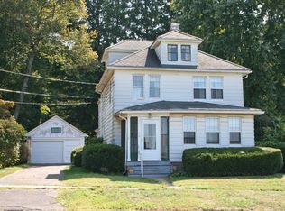 73 E Main St, Portland, CT 06480