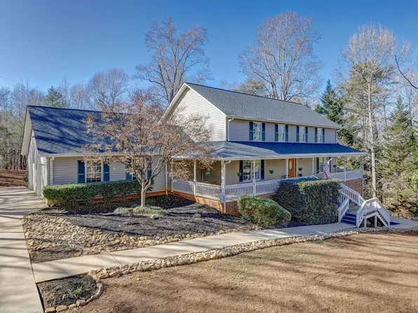 165 Commodore Dr, Duncan, SC 29334