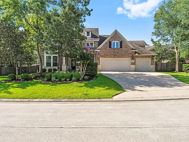 18 Degas Park Dr — Photo 5