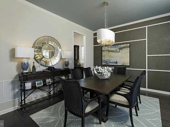 2nd image of 141 Coachman Cir