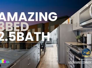 142 Shawnee Rise SW, Calgary, AB T2Y 2S3