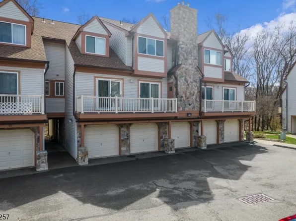 173 Woods Edge Dr, Roxbury Twp., NJ 07876