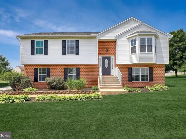 950 Trinity Rd, Felton, PA 17322
