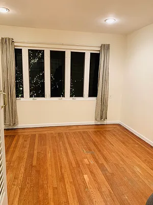 Rented by Voro New York | media 8