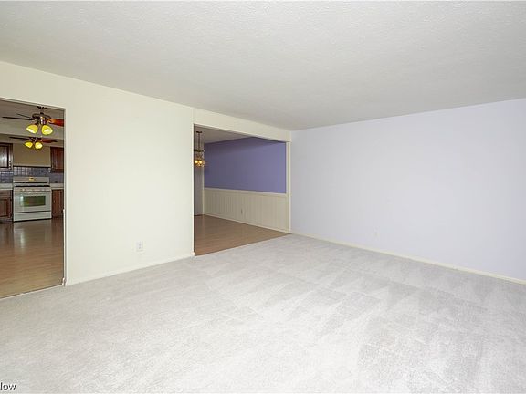 5th image of 6064 Pomona Dr