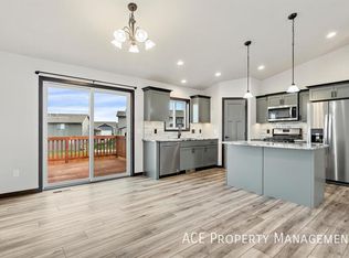 820 Jones Dr, Rapid City, SD 57703