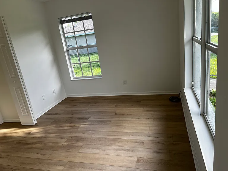 1541 Hightower Ave S — Photo 52