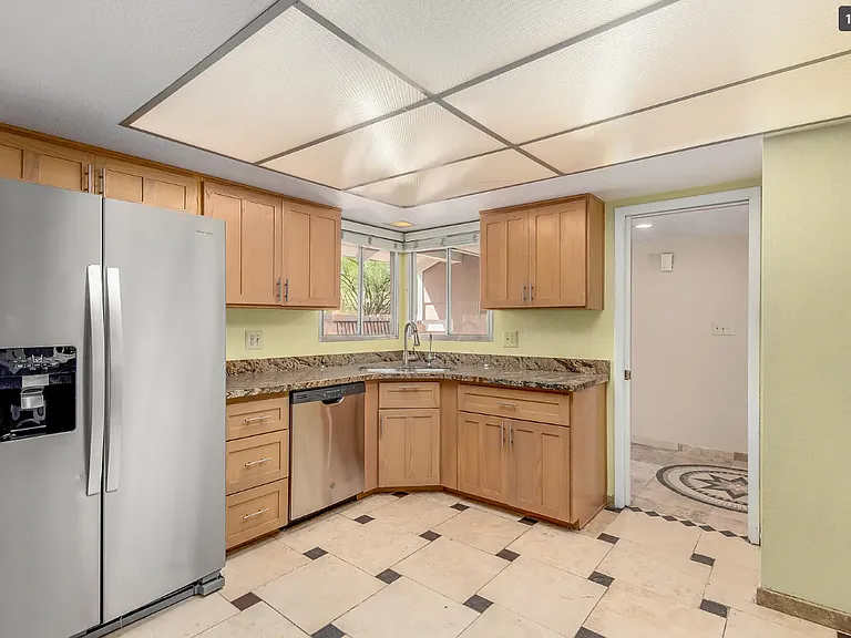 4403 S Terrace Rd — Photo 8