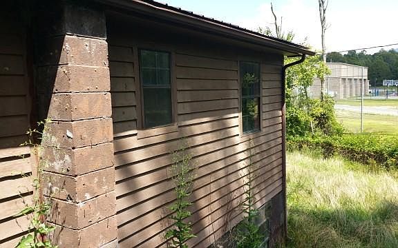 2nd image of 2930 5th Ave E