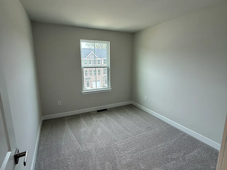 11 Foxwood Dr — Photo 29