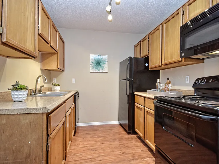 Ranchstone Garden Homes — Photo 5