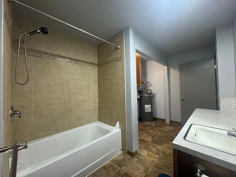 2304 Union ST — Photo 6