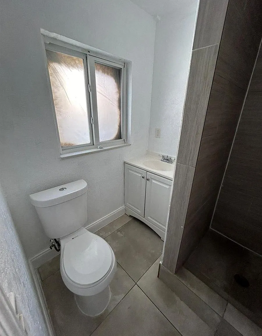 741 Northwest 3rd Avenue, Unit 4 — Photo 4