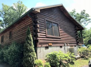 80 Mountain Range Rd, Whittier, NC 28789