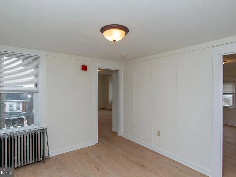 37 S 13th St #3 — Photo 7