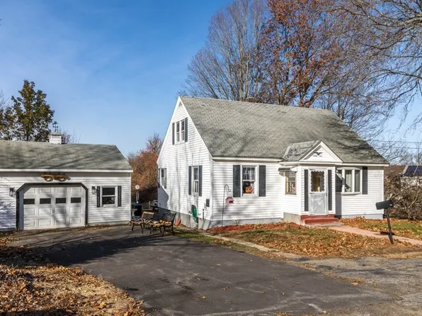 41 Cleveland St, Gardner, MA 01440