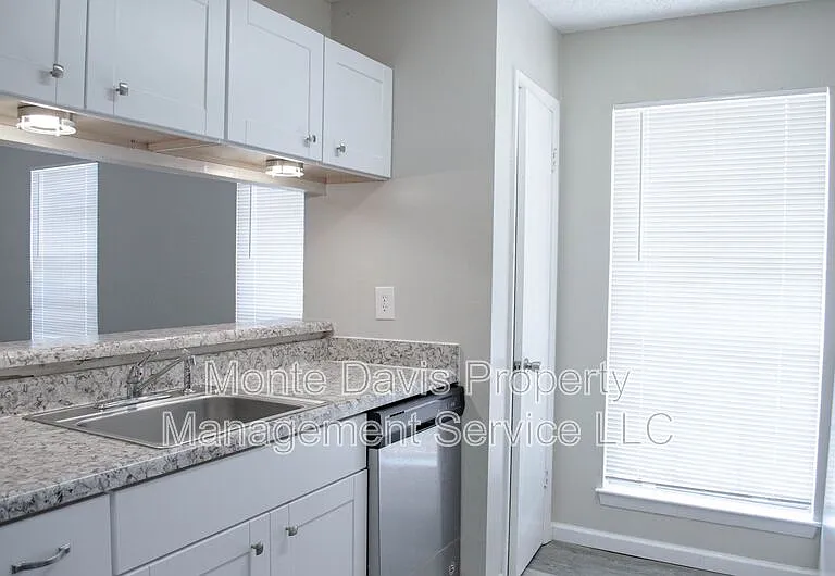 2306 Fuzz Fairway #A — Photo 4