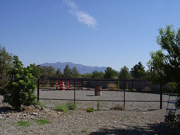 5th image of 10325 W Regena Ave