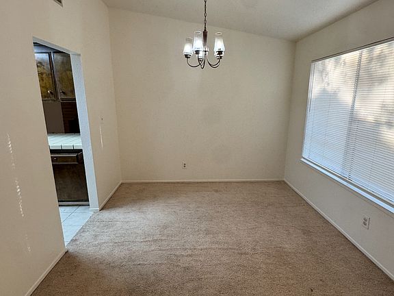 4th image of 9131 Casterbridge Dr