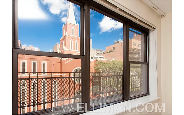 Sold by Douglas Elliman | media 10