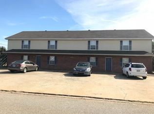 3895 Northeast Dr, Clarksville, TN 37040