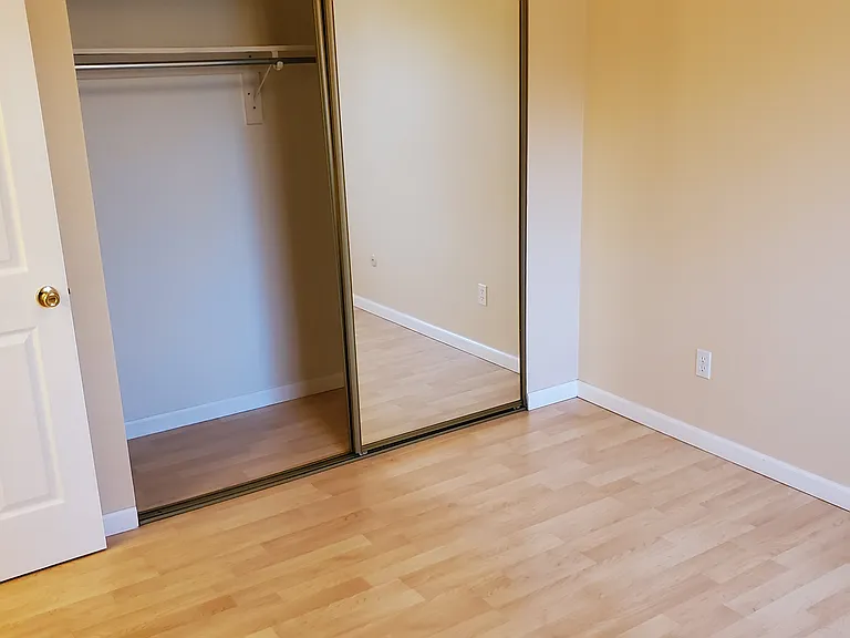 918 S Logan St #103 — Photo 7