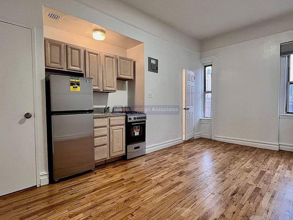 1st image of 936 W End Ave APT B11