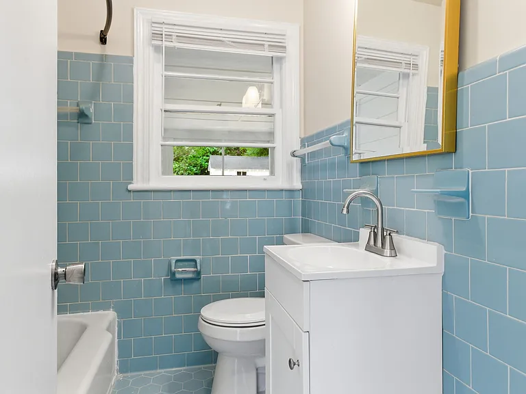 211 S Circle Dr — Photo 6